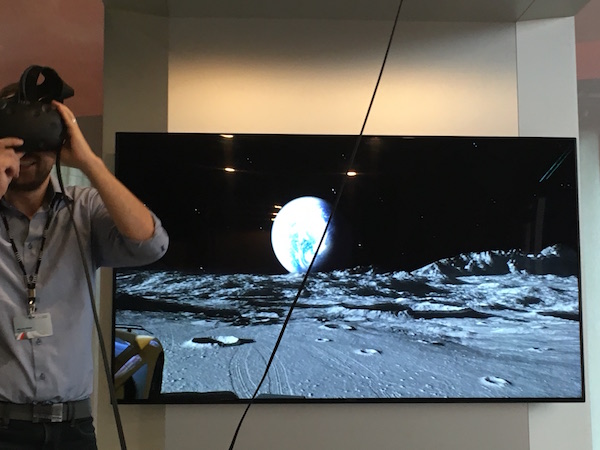 VR眼镜看车之月球背景