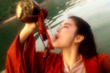 消费旺季到来 高中端白酒齐涨价